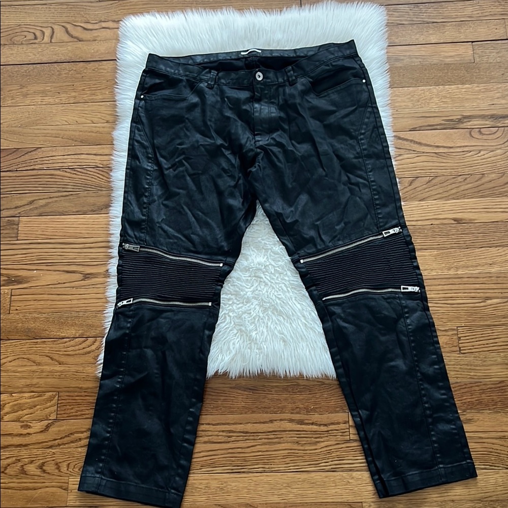 Calvin Klein Stylish Black Zippered Pants